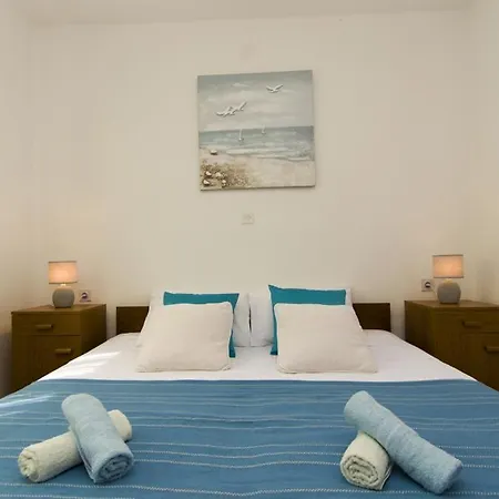 In With Air Conditioning, Wifi Vela Luka